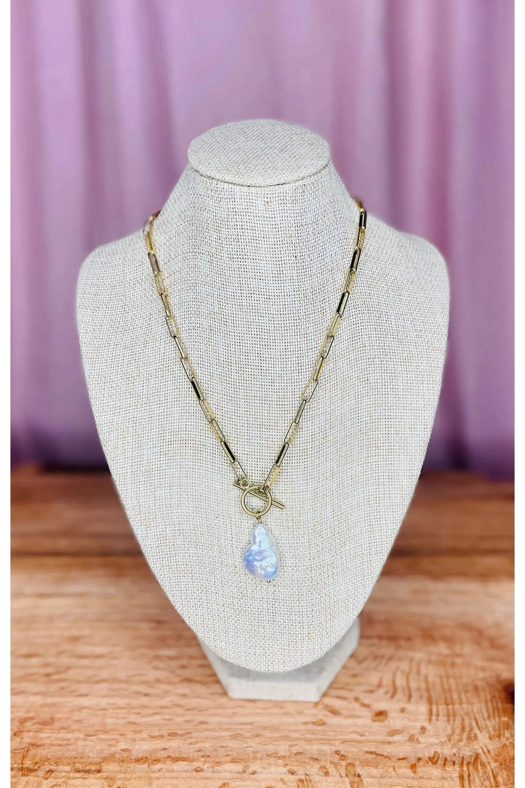 Paper clip Gold Necklace with Freshwater Pearl Pendant - Vintage Dragonfly Boutique