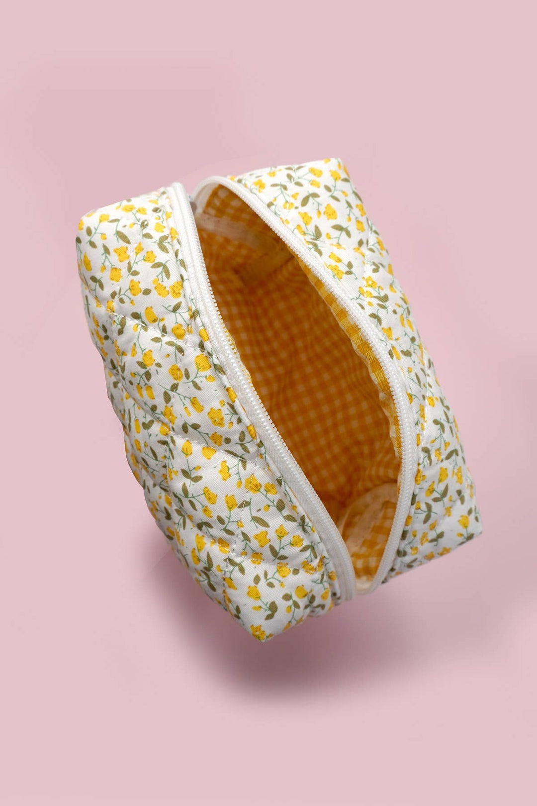 JOSSLYN by wall to wall - DITSY QUILTED COTTON FLORAL COSMETIC POUCH BAG | Pink