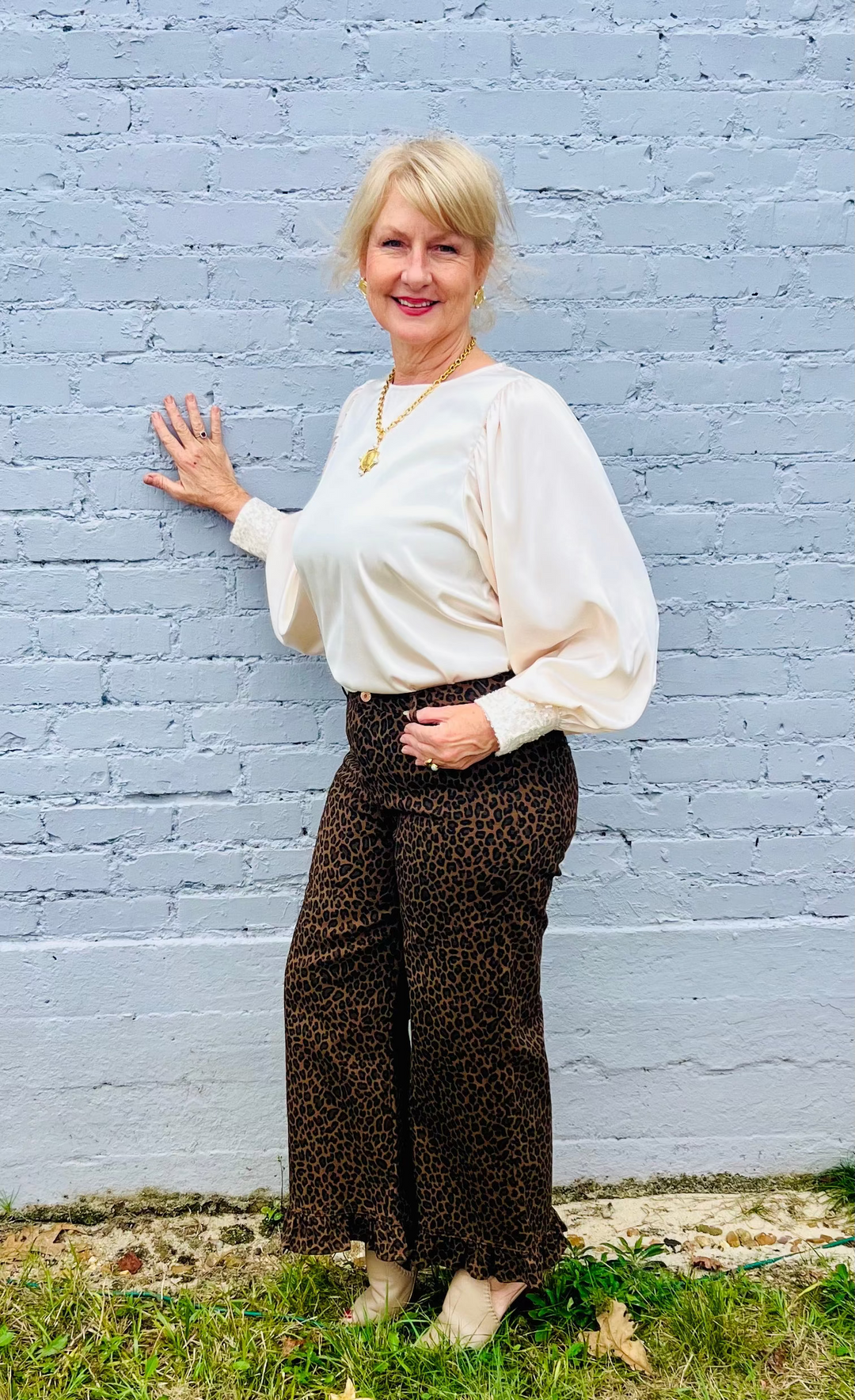 Champagne Sequin Cuff Blouse – Vine & Love Long Sleeve Top with Keyhole Back