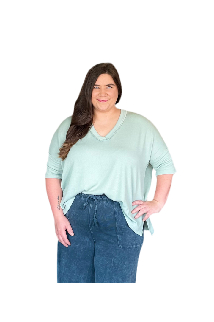 V-neck Ribbed Essential Tee