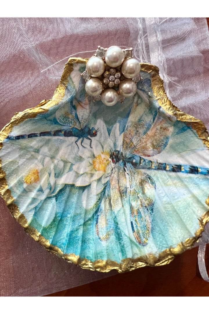 Decoupage Shells - Vintage Dragonfly Boutique