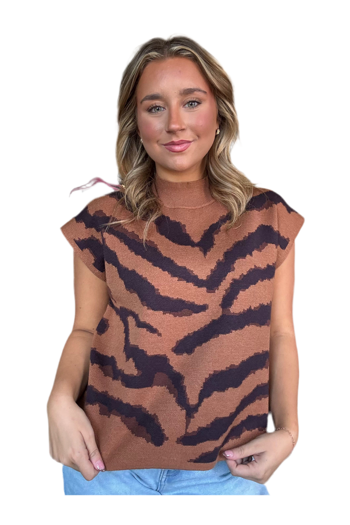 ENTRO Animal Pattern Knit Top – Short Sleeve Mock Neck Sweater in Relaxed Silhouette