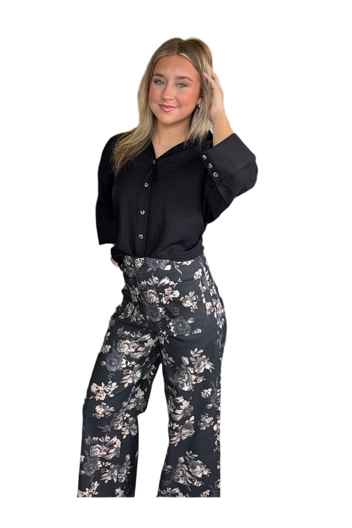 Entro Black Patch Pocket Floral Print Mid-rise Ankle Pants - Floral Print with Everyday Chill Vibes