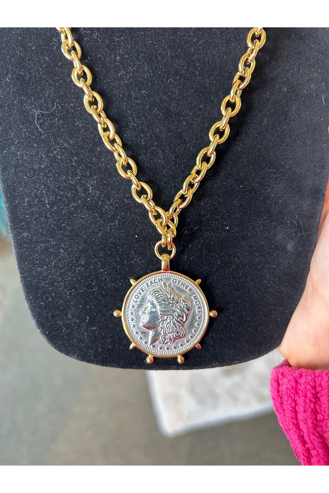 CHANSUTTPEARLS - Two Tone COIN NECKLACE