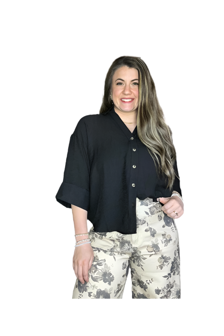 Oversized Button-Down Blouse – Chic, Relaxed, & Confidence-Boosting - Vintage Dragonfly Boutique