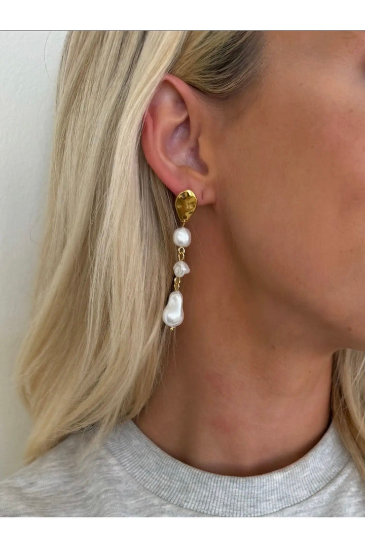 Chansutt Pearls Earrings - Vintage Dragonfly Boutique