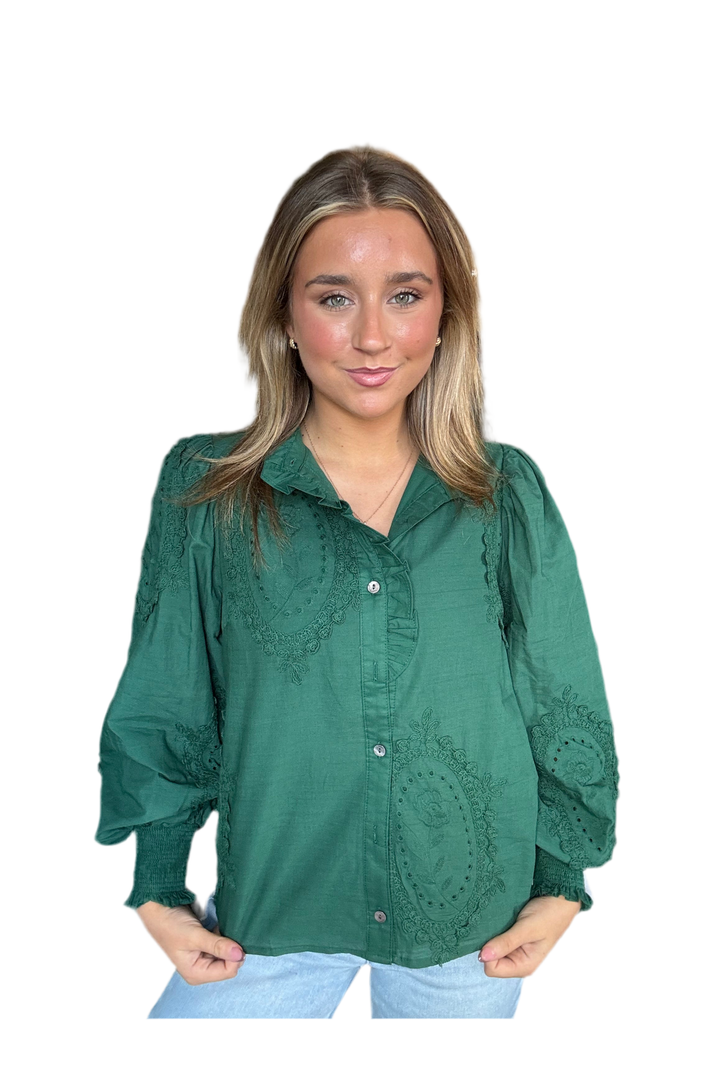 Entro Classic Green Entro Button Front Top with Oval Appliqué Detail – Timeless Style