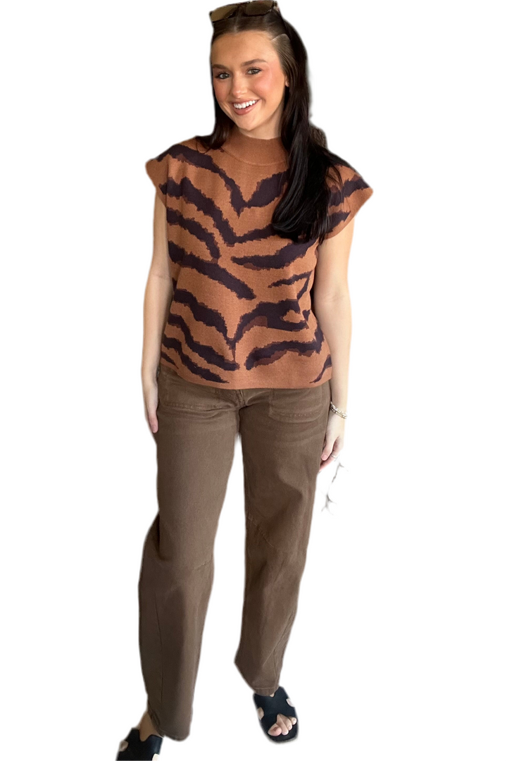 ENTRO Animal Pattern Knit Top – Short Sleeve Mock Neck Sweater in Relaxed Silhouette