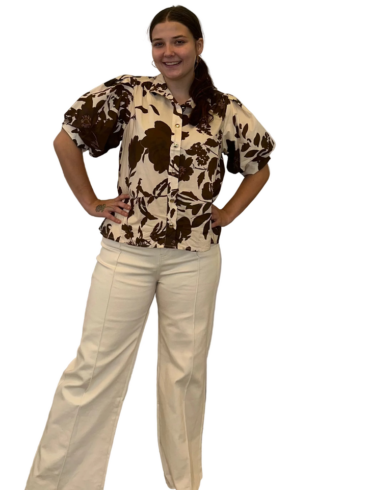 Entro Ecru High-Rise Cropped Pants with Seam Detail | Boutique Pants