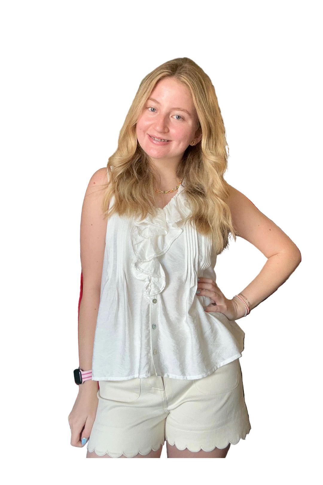 Entro Cream Scalloped Hem Shorts