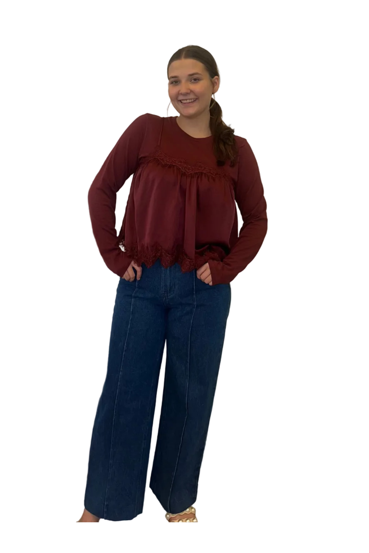 Entro Burgundy Scalloped Hem Long Sleeve Blouse