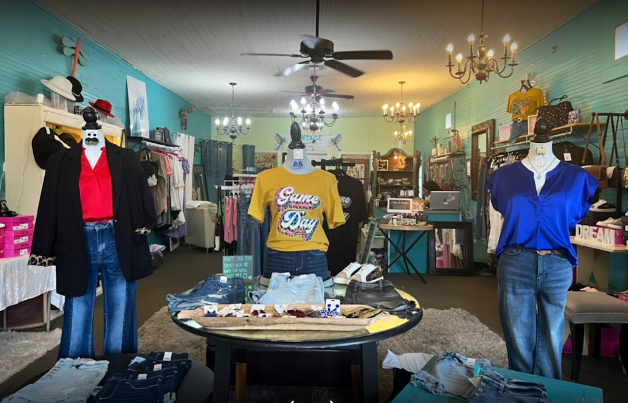 Shop In Person at Vintage Dragonfly Boutique | Women's Fashion Boutique Located in Sumrall, MS