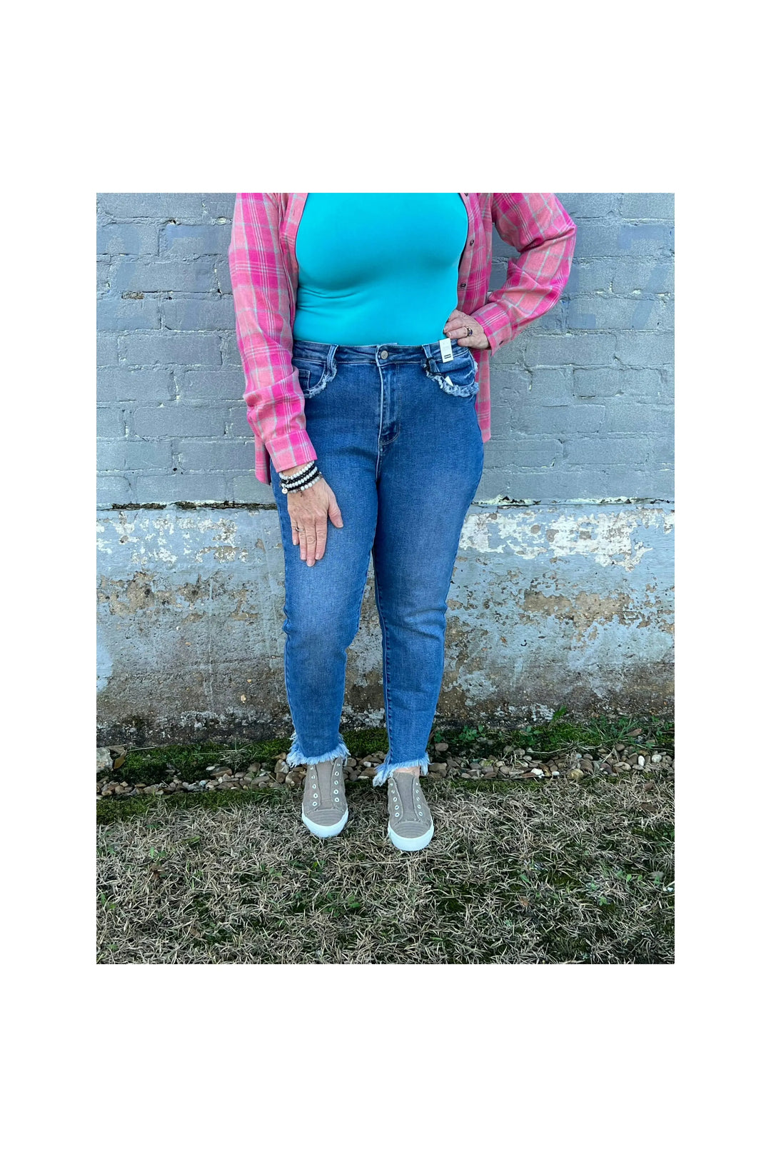 Judy Blue Amanda High Rise Frayed Pocket Slim Fit Jeans-Bottoms-Judy Blue-Vintage Dragonfly-Women’s Fashion Boutique Located in Sumrall, Mississippi